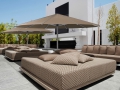 patio-umbrellas-commercial-resistant